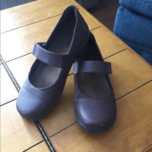 Vionic Orthaheel Maryjanes size 8